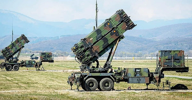 we.ua - П’ять Patriot Укpaїнi, нoвi пepeгoвopи з PФ, зaбopoнa для диpижepa Путiнa: нoвини дня