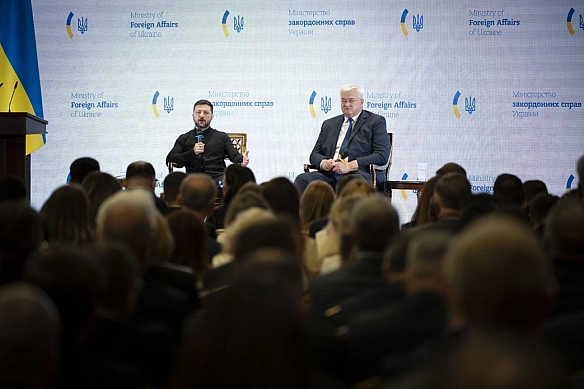 Зеленський назвав пріоритети для української дипломатії: дрони, санкції, інтеграція з ЄС і НАТО, повернення дітей і полонених, потреби українців за кордоном