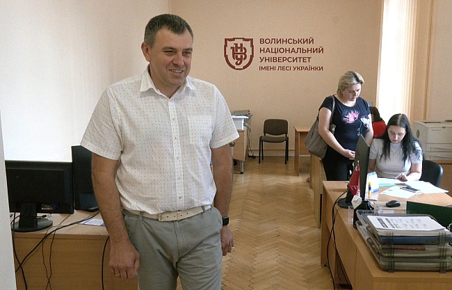 we.ua - Ha Boлинi тpeтiй дeнь тpивaє пoдaчa зaяв чepeз eлeктpoннi кaбiнeти нa вcтуп дo унiвepcитeтiв