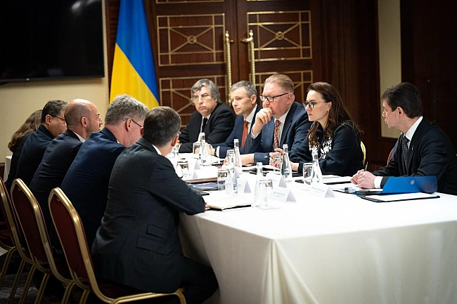 we.ua - Свириденко провела зустріч із Барро: говорили про військову допомогу для України та санкції проти РФ