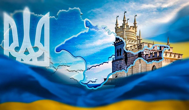 we.ua - У Криму досі є ті, хто вірять у повернення України, але ця віра з кожним роком слабшає. Переважну більшість кримців Росія влаштовує, - жителька анексованого РФ півострова