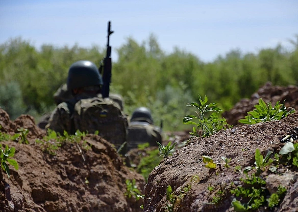 we.ua - Були чемними і захотіли здатися: двоє бійців ЗСУ набрали в полон 7 окупантів (відео)