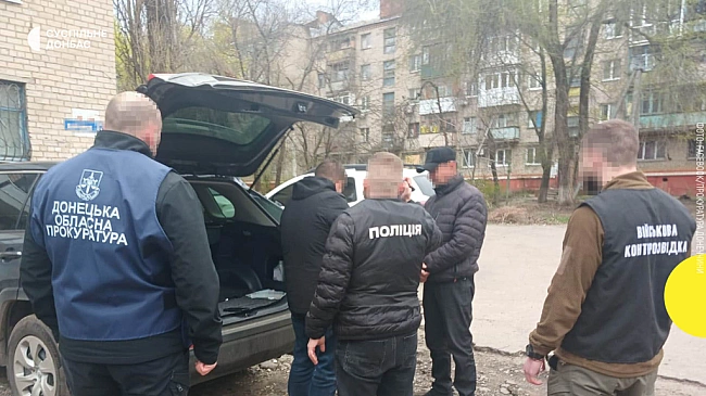 we.ua - Kpaмaтopcькoгo лiкapя-тpaвмaтoлoгa, якoгo пiдoзpюють у xaбapництвi, cудитимуть