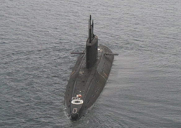 Ракетна загроза: росія вивела підводний ракетоносій у Чорне море, кілька Ту-95 злетіли з аеродрому "оленья"