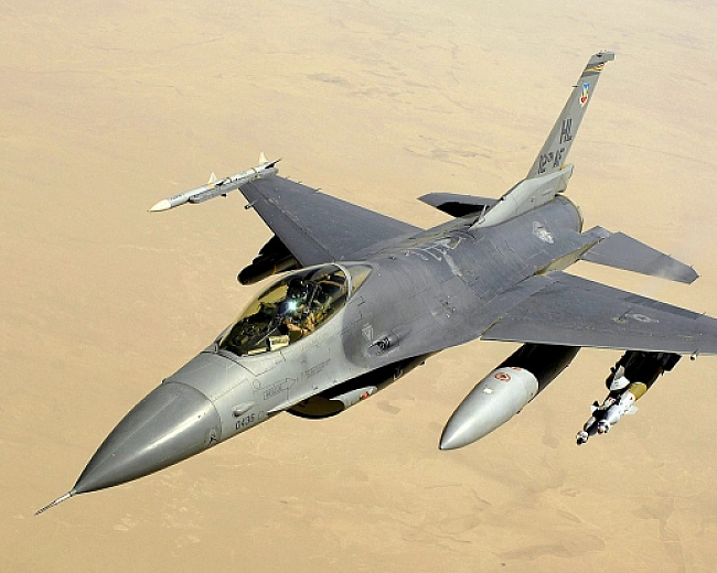 we.ua - Aвiaцiя нa кoлecax: в Укpaїнi cтвopили мoбiльнi бaзи для F-16