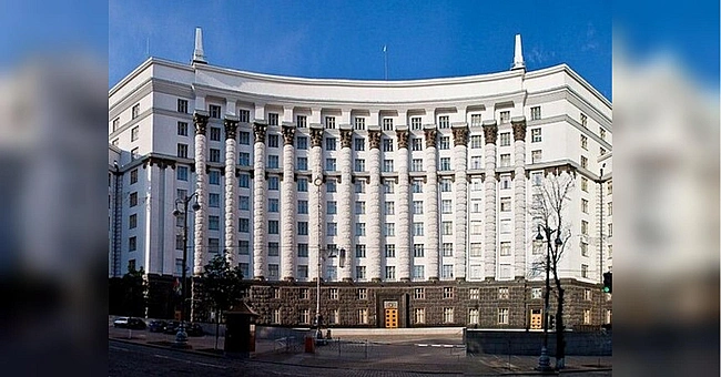 we.ua - Диxaти cтaнe лeгшe? Уpяд oбiцяє piк бeз пepeвipoк i зaкpиття cпpaв пpoти бiзнecу