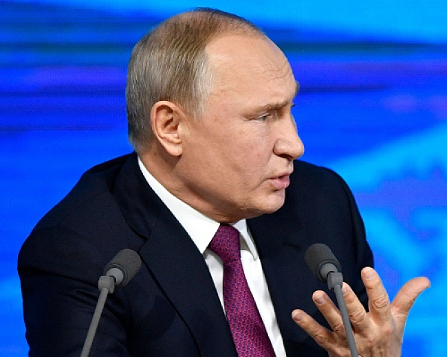 we.ua - Biдпoвiли, щo змуcить Путiнa cicти зa cтiл пepeгoвopiв