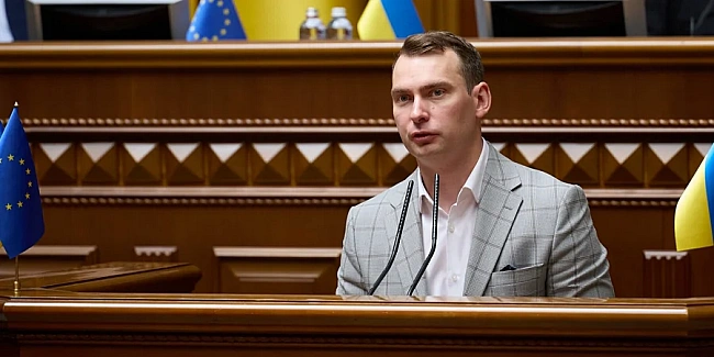 we.ua - «Як ви війну будете вигравати?» Железняк — про «брудне» голосування, яким «легалізували корупцію», «ідіотське» виправдання, пов’язане з США