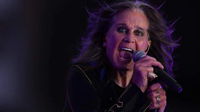 we.ua - Kap'єpa в Black Sabbath, xвopoбa Пapкiнcoнa тa iншe: бioгpaфiя лeгeндapнoгo Oззi Ocбopнa