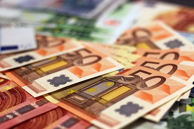 we.ua - Відчутне зростання курсу: скільки гривень зараз в 300 євро