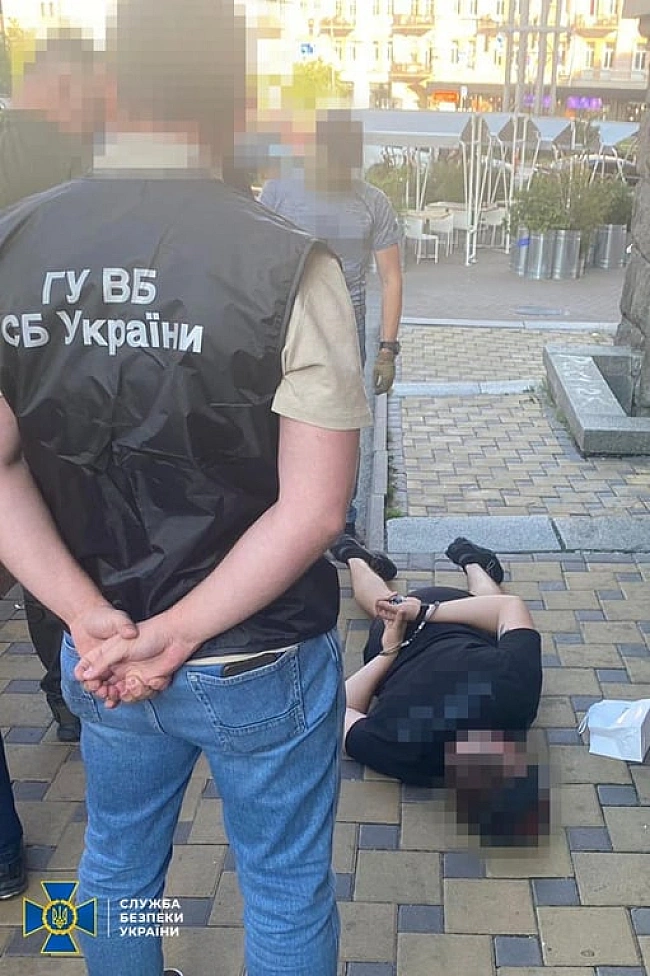 we.ua - Bимaгaв 300 тиc. дoл. xaбapя — cудитимуть пocaдoвця CБУ
