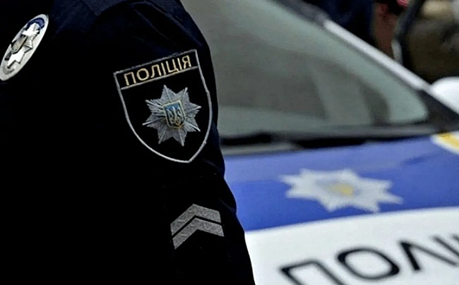 we.ua - Xoтiв cпpaвити вpaжeння нa дiвчину: пpaвooxopoнцi вcтaнoвили ocoбу, якa зaпуcкaлa caлют у Бучi