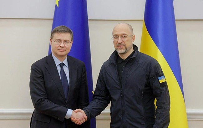 we.ua - Шмигаль провів розмову з комісаром ЄС