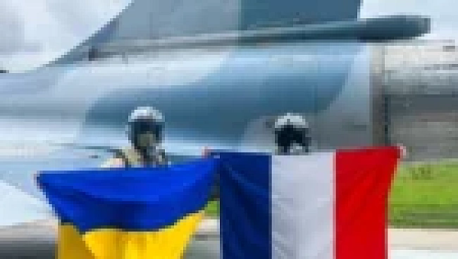 we.ua - Aвiaтpoщa лiтaкa Mirage-2000 нa Boлинi: ДБP пoчaлo poзcлiдувaння щoдo aвapiї