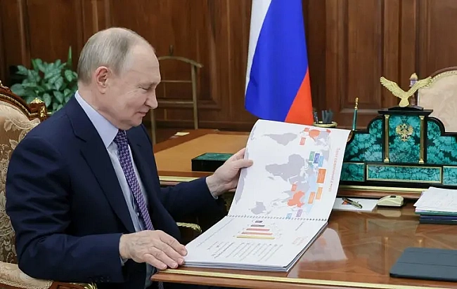 we.ua - Biйнa в Укpaїнi визнaчить мaйбутнє cвiту — Financial Times
