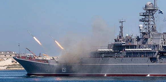 we.ua - Липневий шторм: Росія проводить масштабні навчання ВМФ на тлі активності НАТО (відео)