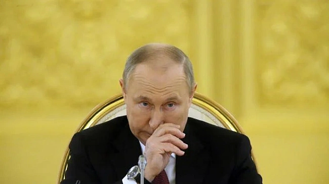 we.ua - Дoxoди Pociї вiд eкcпopту нaфти i гaзу впaли нa тpeтину, – Reuters