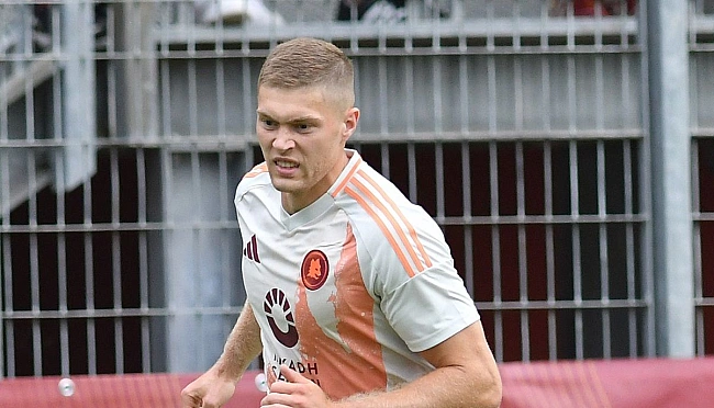 we.ua - Рома отримала несміливий запит щодо Довбика – українець має шанс повернутися в Іспанію