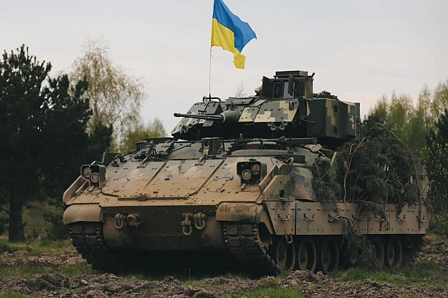 we.ua - США схвалили продаж Україні комплексів НАWК та обладнання для БМП Вrаdlеy