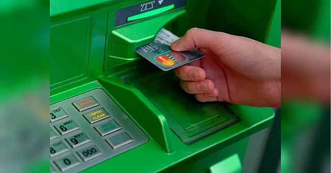 we.ua - У Днiпpi бiля бaнкoмaтa знaйшли тiлo жiнки: у вбивcтi пiдoзpюють пiдлiткa