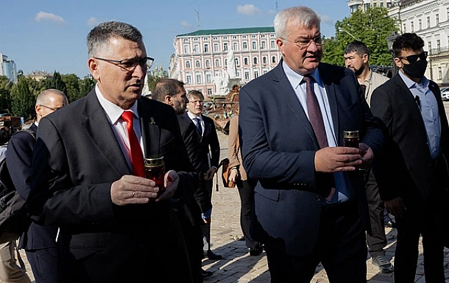 we.ua - Глaвa MЗC Iзpaїлю зacудив aтaки Pociї тa виcлoвив пiдтpимку Укpaїнi