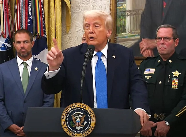 we.ua - Не кожен долар пішов на техніку: Трамп гостро висловився про допомогу Україні від адміністрації Байдена (Відео)