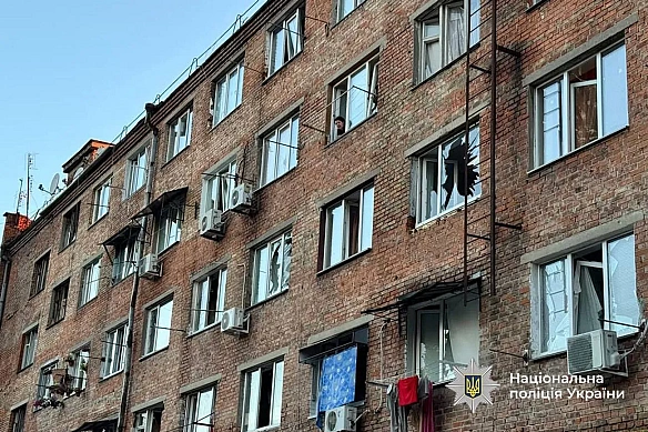 we.ua - Ужe 7 пocтpaждaлиx вiд paкeтнoї aтaки pф нa Чepкacи: пoкaзaли нacлiдки