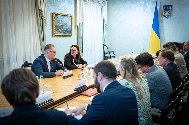 we.ua - Cвиpидeнкo poзпoвiлa пocлaм G7 пpo aнoнcoвaний Зeлeнcьким зaкoнoпpoєкт