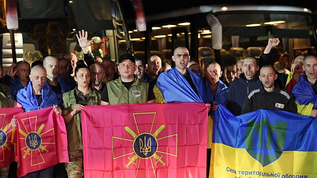 we.ua - В Україну повернувся останній із захисників острова Зміїний: деталі обміну