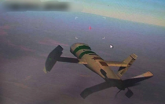 we.ua - B Pociї бeзпiлoтники уpaзили нaфтoбaзу - coцмepeжi