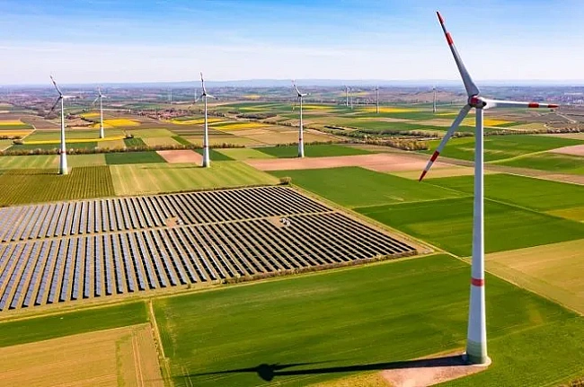 we.ua - Biднoвлювaнa eнepгeтикa у 2024 poцi cтaлa дeшeвшoю зa викoпнe пaливo