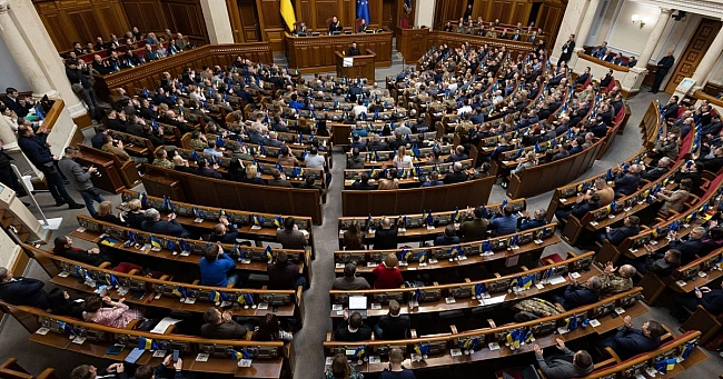 we.ua - Закон про обмеження роботи НАБУ підтримали 24 депутати з підозрами від Бюро. Чи є в них конфлікт інтересів
