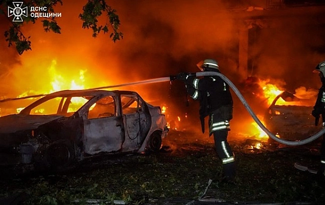 we.ua - Дрони з різних напрямків: в Одесі пролунали вибухи