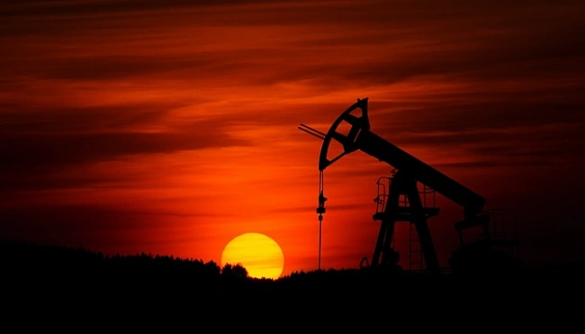 we.ua - Нафта дорожчає на тлі оптимізму щодо торгівлі США та скорочення запасів у Штатах