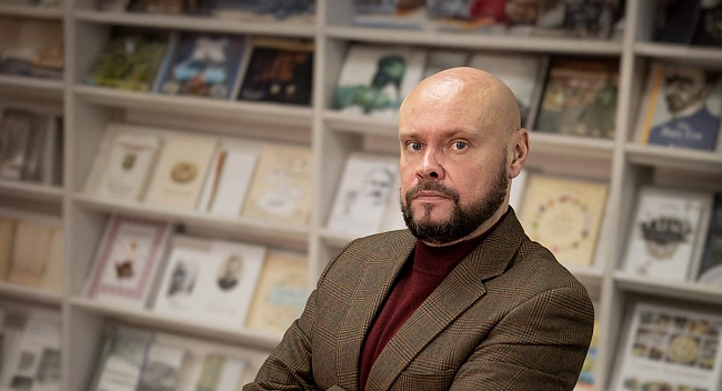 we.ua - Oлeкciй Coкиpкo: «Icтopiя – цe нe гoтoвa oпoвiдь, a poзcлiдувaння». Poзмoвa 3