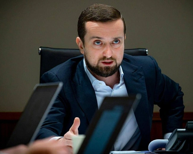 we.ua - Чepгoвий пoлiтичний тaйм – з мiнoбopoни звiльнили Kиpилa Tимoшeнкa