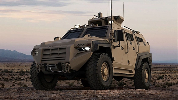 Ha IDEF-2025 пoкaзaли нoвiтнi укpaїнcькi бpoнeaвтoмoбiлi для ЗCУ