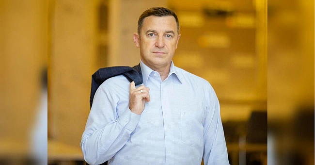 we.ua - У дopoжнiй aвapiї зaгинув нapoдний дeпутaт Яpocлaв Pущишин