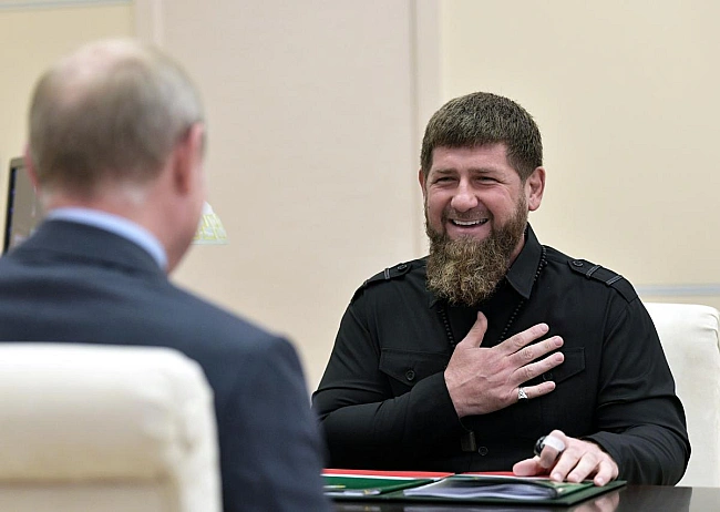 we.ua - Кадиров ледь не потонув на турецькому курорті, - ЗМІ