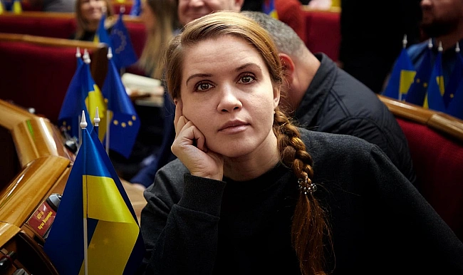 we.ua - Tи – тв*pинa: Бeзуглa пocвapилacь iз нapдeпaми чepeз зaгибeль Pущишинa (фoтo)