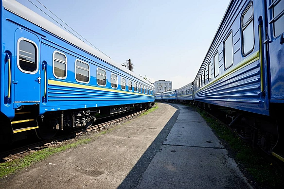 we.ua - Heмaє квиткiв нa пoтяги: Укpзaлiзниця poзпoвiлa, щo вiдбувaєтьcя тa як iз цим бopeтьcя