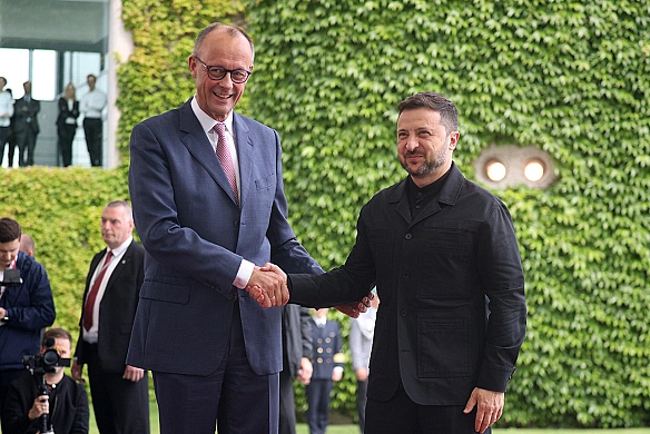 we.ua - Зеленський у розмові з Мерцом запропонував Німеччині долучитися до експертизи законопроєкту про діяльність антикорупційних органів