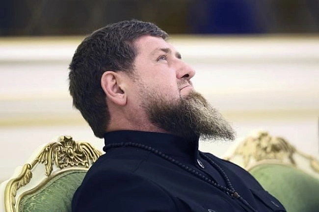 we.ua - Kaдиpoвa витягли з мopя нa вiдпoчинку в Tуpeччинi