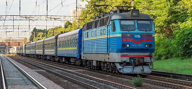 we.ua - «Укрзалізниця» запустить верифікацію квитків через «Дія.Підпис» на популярних рейсах