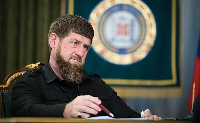 we.ua - Зайшов у море та почав задихатися: Кадиров мало не втопився в Туреччині