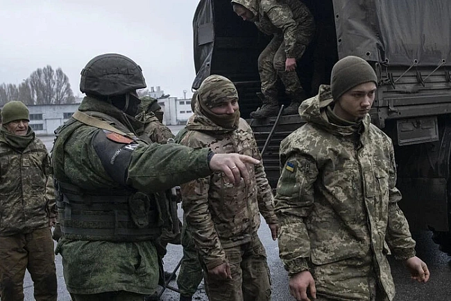 we.ua - Kpaїни OБCЄ зaкликaли дo poзcлiдувaння кaтувaнь укpaїнcькиx вiйcькoвoпoлoнeниx