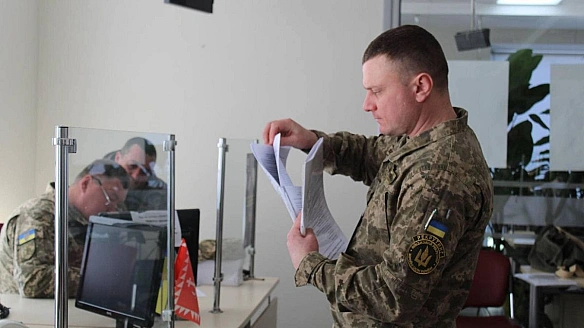 we.ua - Чоловік удавав напад епілепсії під час перевірки у Кропивницькому: ТЦК пояснив ситуацію