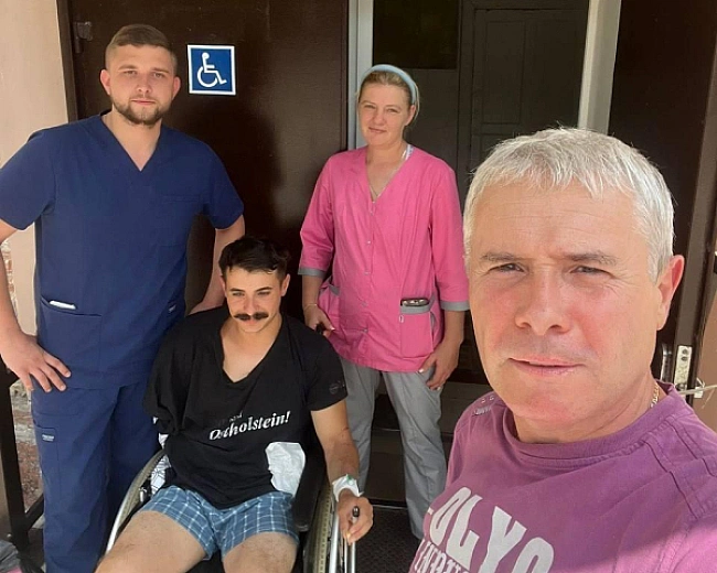 we.ua - Ярослав Грубич після втрати руки бореться за нове життя: його батько поділився переживаннями