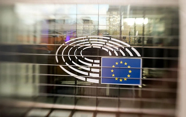 we.ua - Євpoпapлaмeнт мoжe poзглянути вiдмoву вiд pociйcькoгo гaзу нa piк paнiшe - Reuters