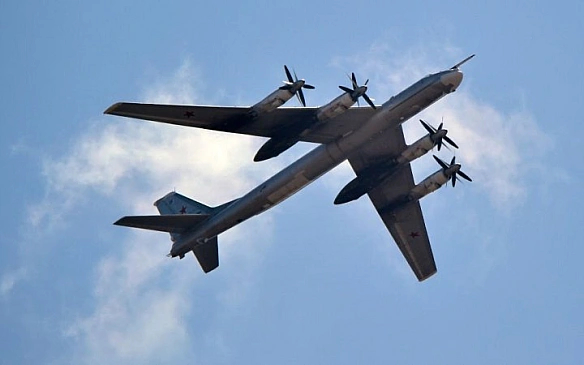 Російські бомбардувальники Ту-95МС наблизилися до зони ідентифікації ППО на Алясці